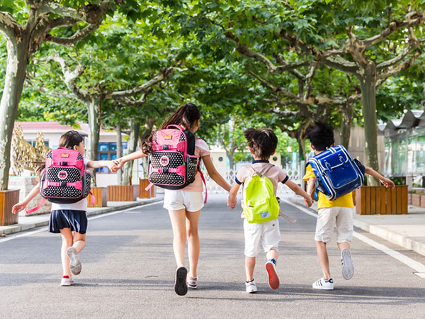 省教育厅实处用力破解难题网络调研大数据“摸底”中小学减负