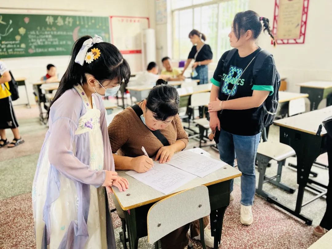 常德市常英英华学校,常德英华学校,英华学校,民办学校,常德民办小学,常德民办初中