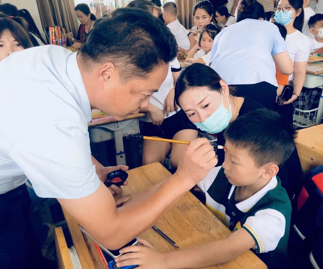 常德市常英英华学校,常德英华学校,英华学校,民办学校,常德民办小学,常德民办初中
